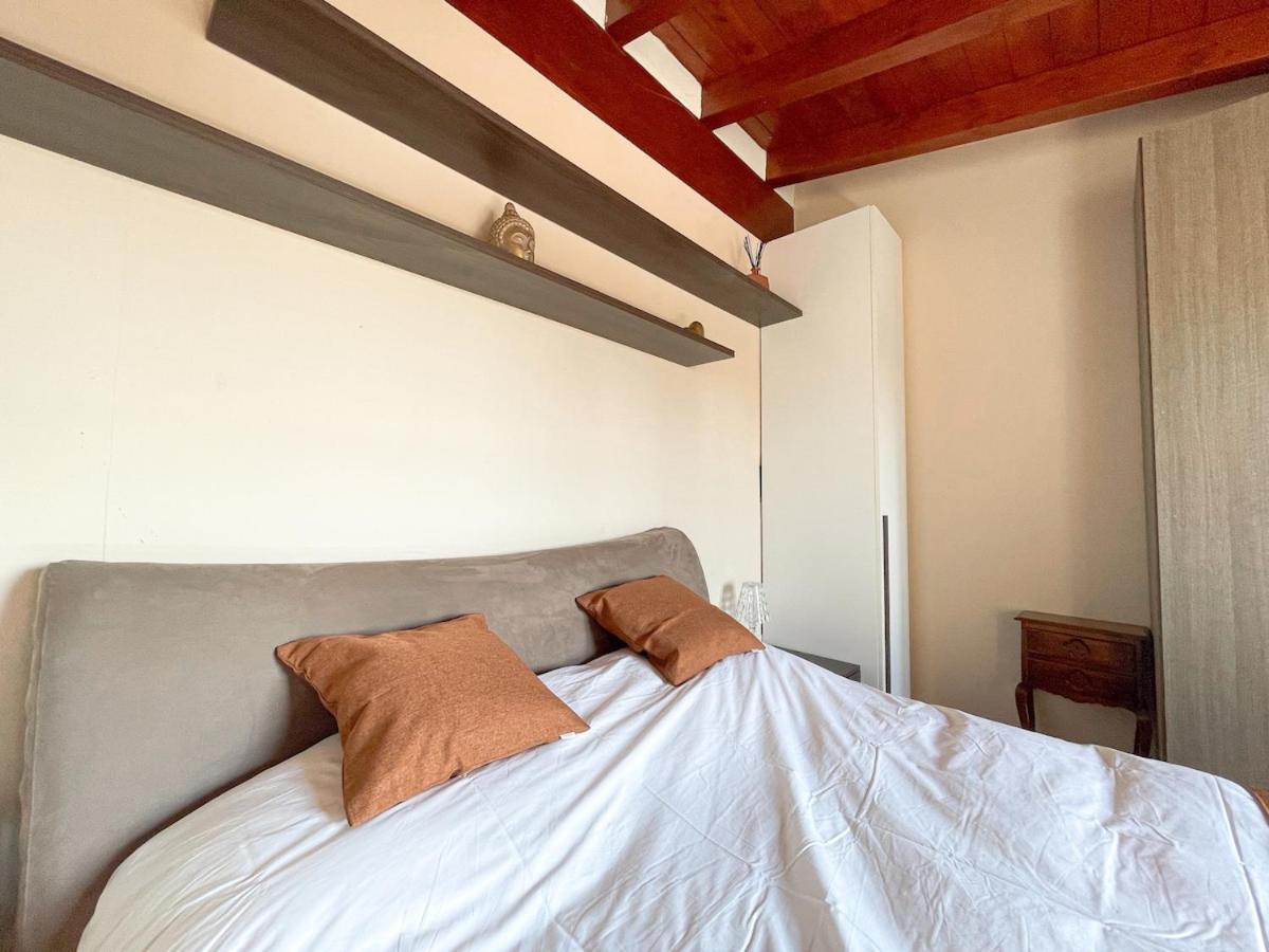 Appartamento The Urban Nest 2, Spacious, Wifi And Near The Red Metro Milano