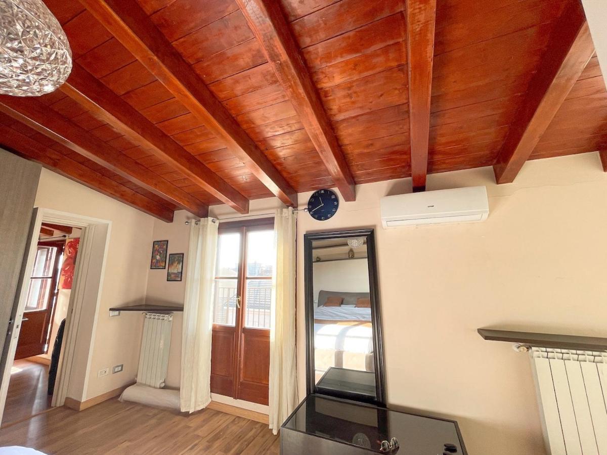 Appartement The Urban Nest 2, Spacious, Wifi And Near The Red Metro