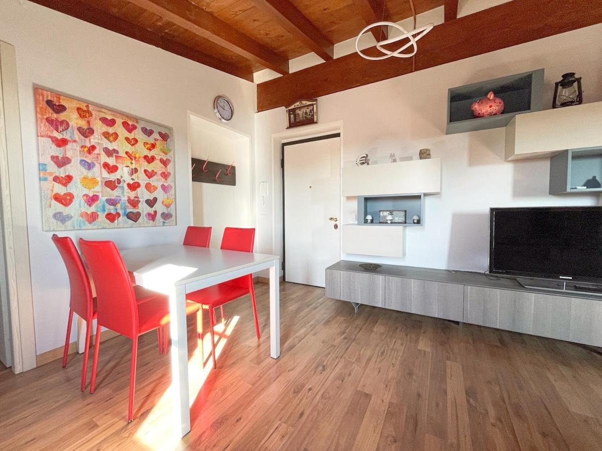 The Urban Nest 2, Spacious, Wifi And Near The Red Metro Appartement Milaan